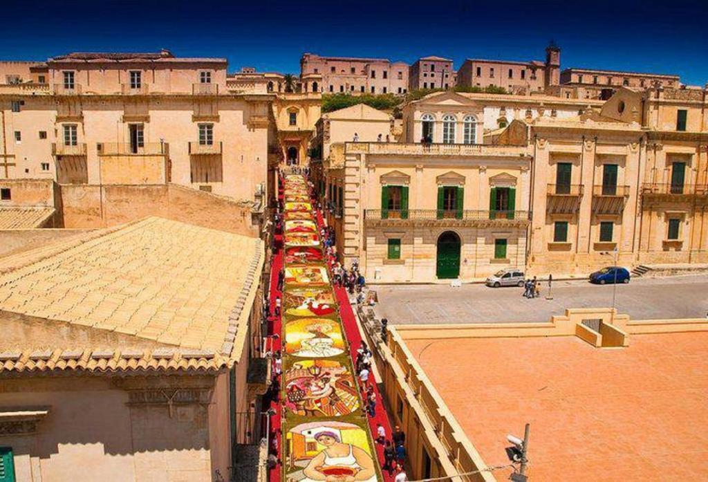 B&B Del Carmine Noto Exterior photo